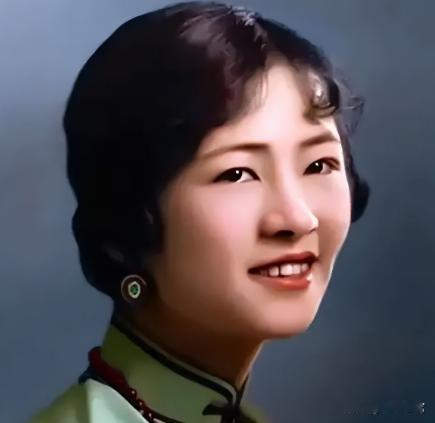 冰心为什么不喜欢林徽因？冰心在抗战最艰难时，为了睡一张席梦思大床垫，动用军车把它