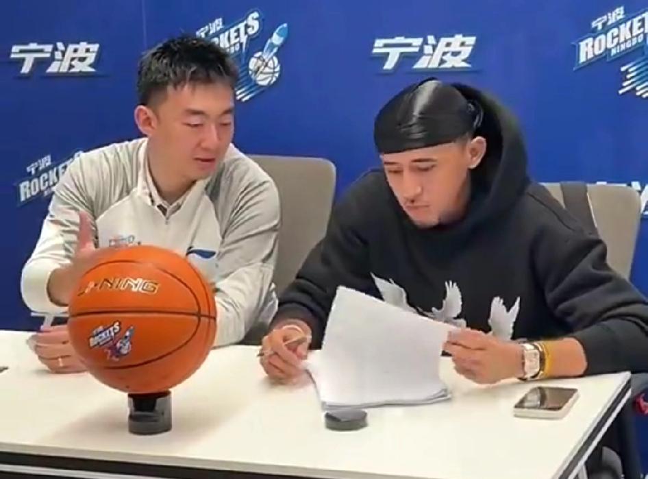 卡米然加盟宁波富邦，被球迷调侃打第五节，CBA的“潜力赛”有些搞笑

卡米然被宁