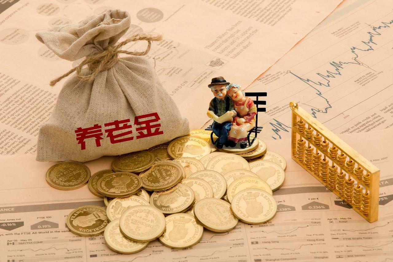 说句实在话，退休金都过万了，就先别接着涨了。不是眼红，也不是说人家不该拿。是眼下