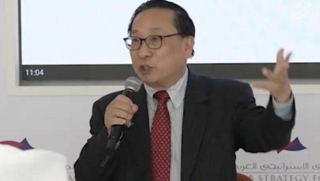 “一句话把菲律宾学者问住：1898年条约里，黄岩岛到底写没写？”高志凯在菲律宾抛