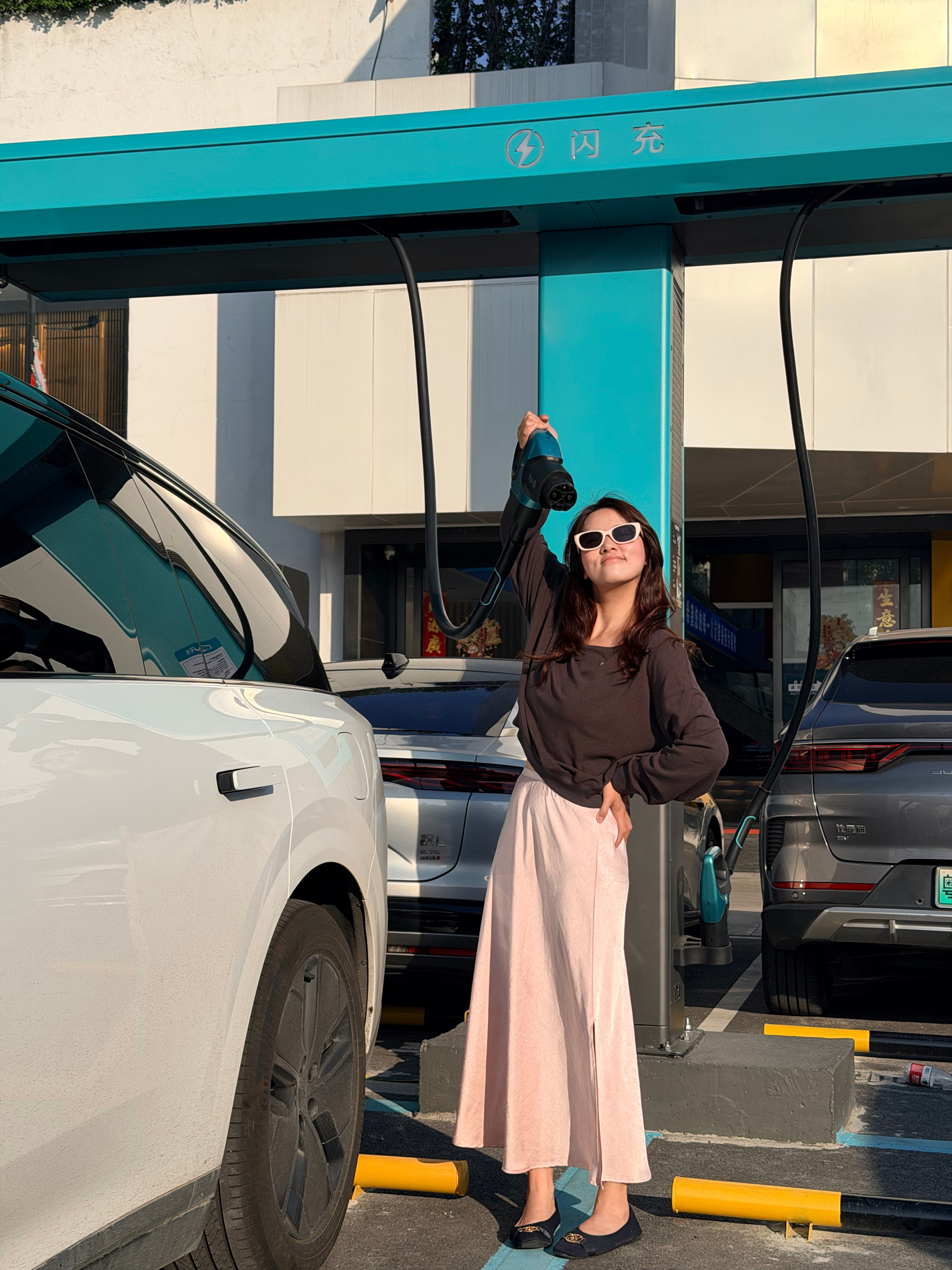 带理想i8来闪充啦！ 