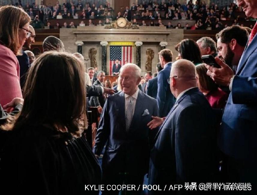 英国国王查尔斯三世在国会演讲中对美国发表微妙、机智的评论。
英国国王查尔斯三世星