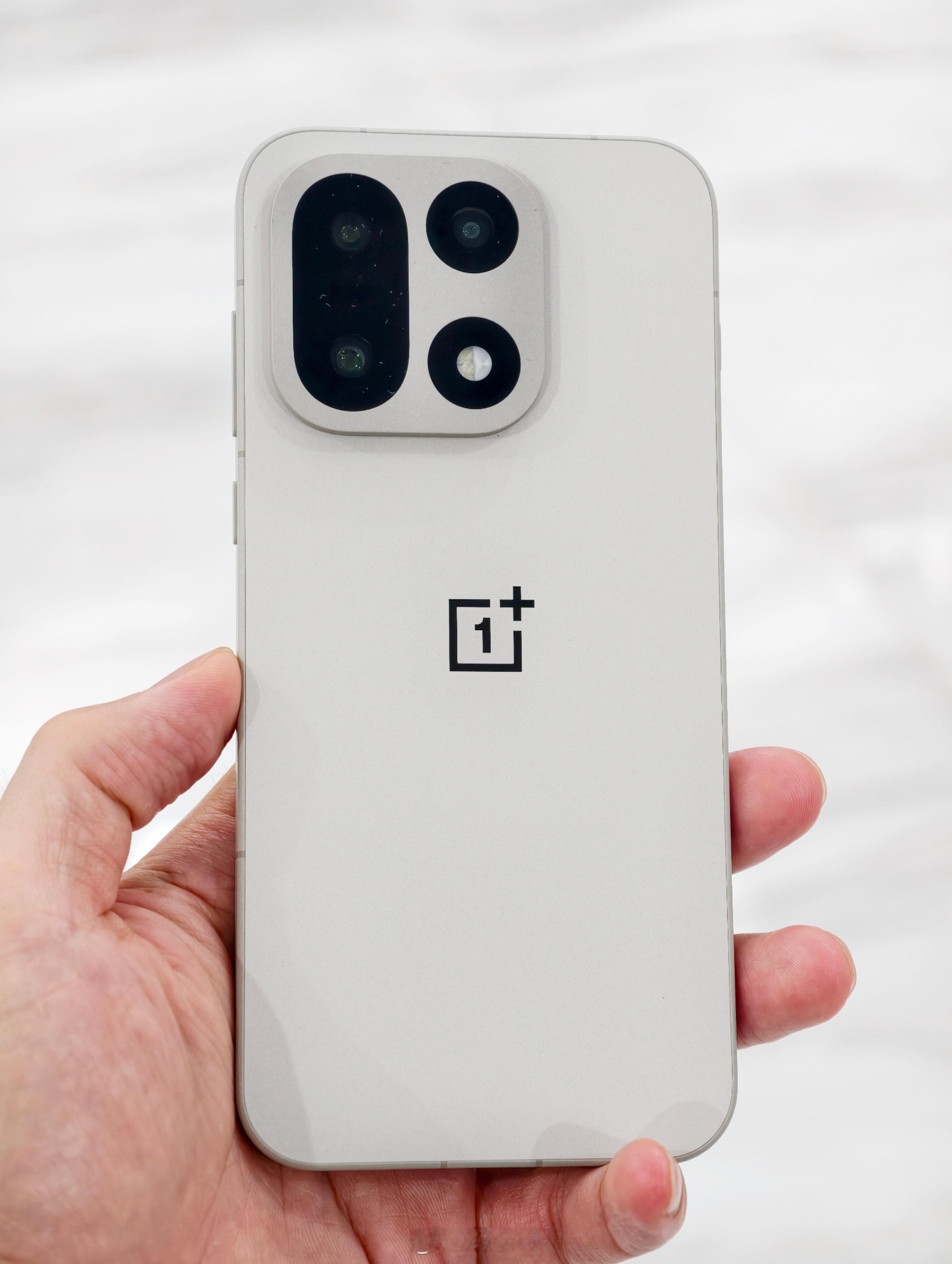 再上21天班就放假9天30天后就春节了• 1月20日（后天）：大寒，距春节28天