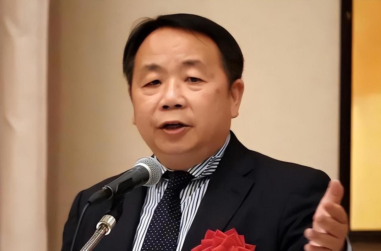 石平妄言，他被中国大陆制裁，限制入境，年初要去台湾，如果他能顺利出入台湾，那说明