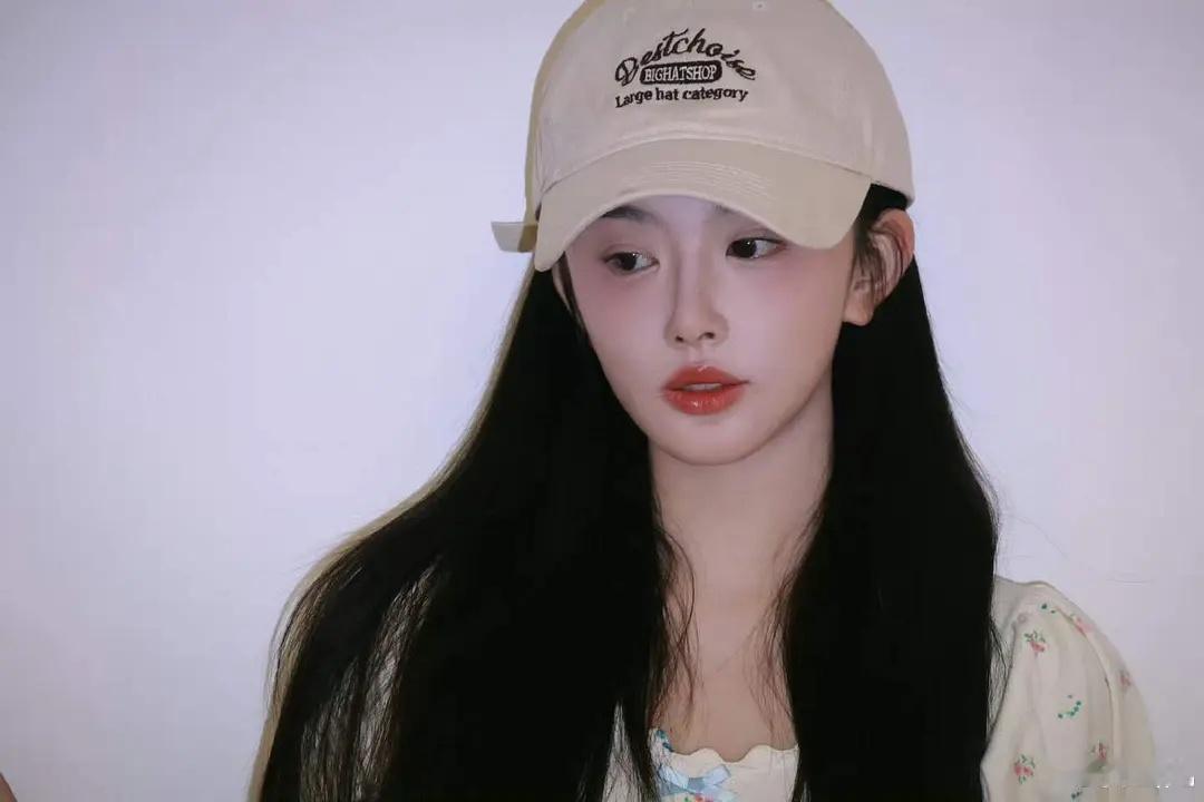 孔雪儿现在怎么变得这么陌生，完全认不出来 ​​​