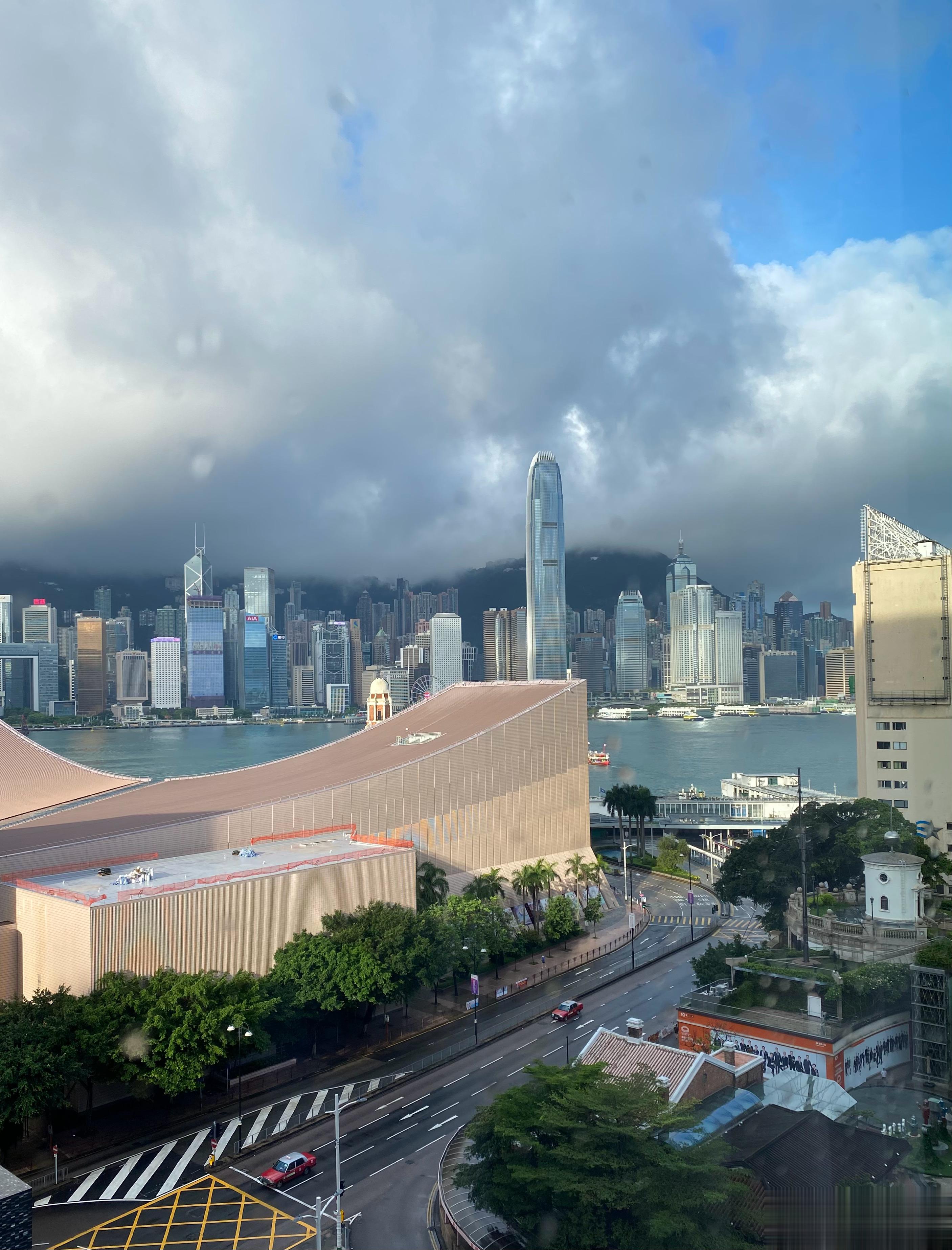 #香港[超话]# 港湾的早晨。  ​​​