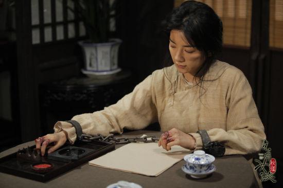 1907年7月15日，秋瑾被押赴刑场行刑，临死前她提了个古怪要求：别脱我的衣服。