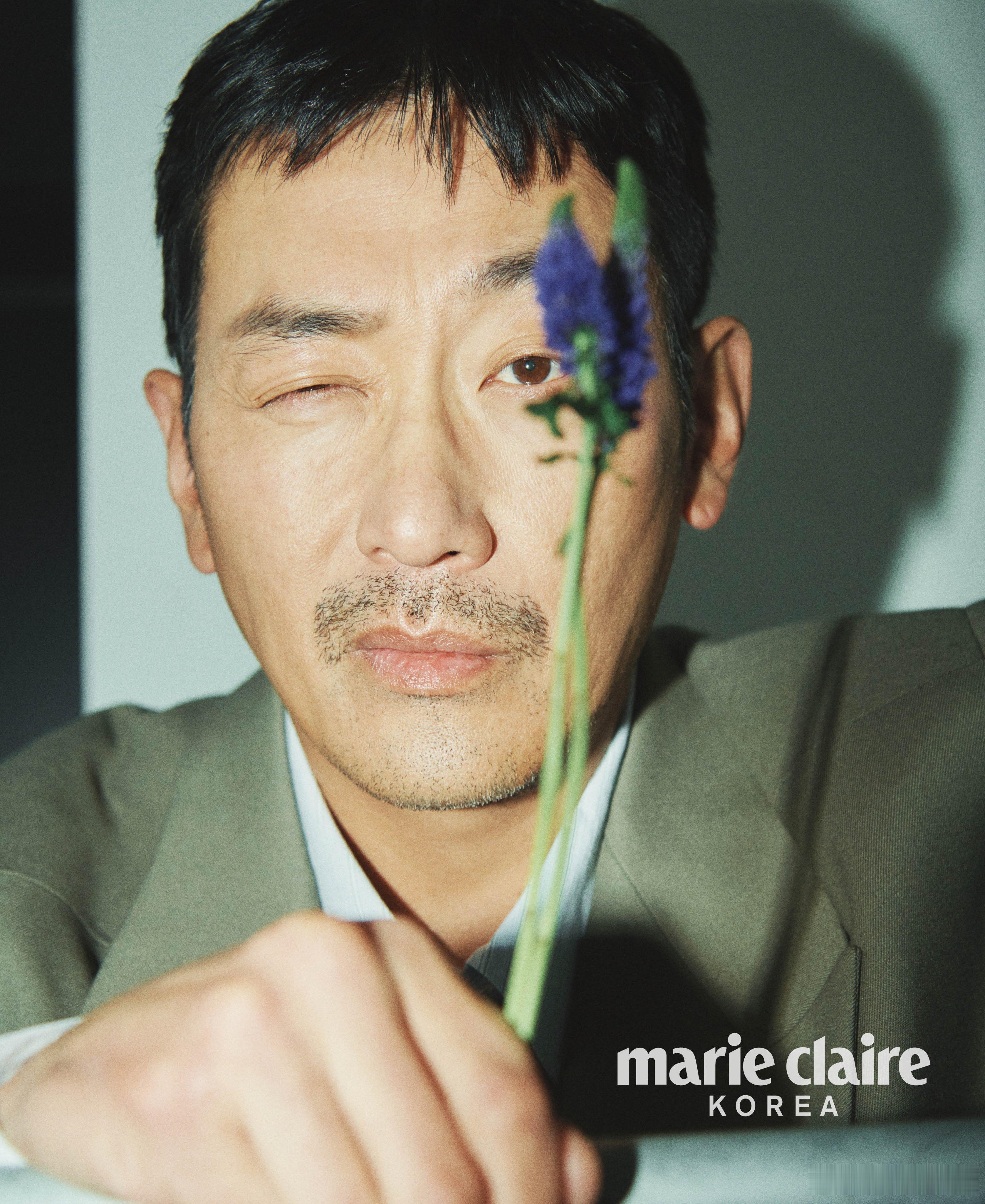 韩国Marie Claire杂志2月封面河正宇他主演的《破碎》2.5上映 