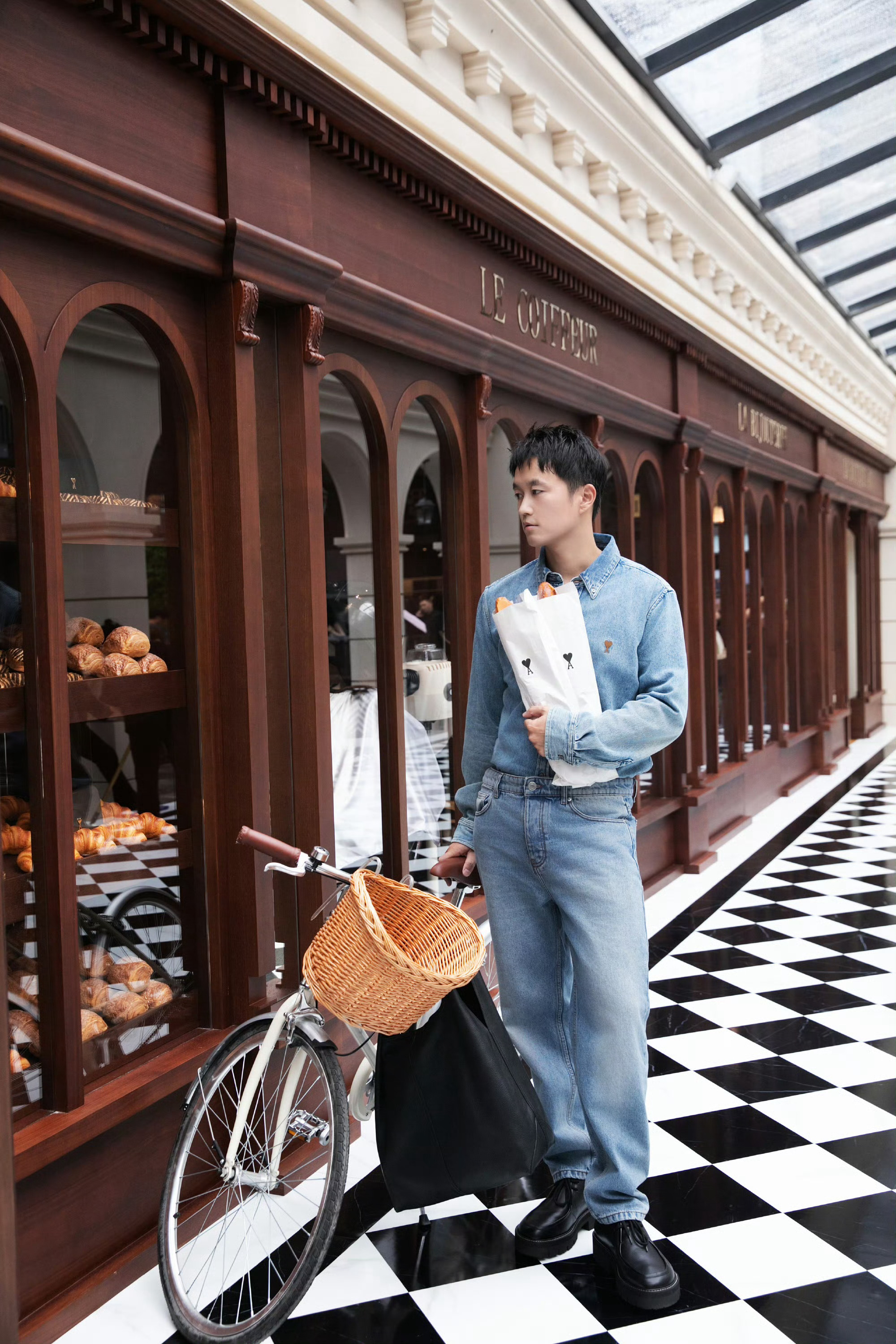 早安，十一月，愿财喜相随，所念皆圆。 十一月你好 ​​​