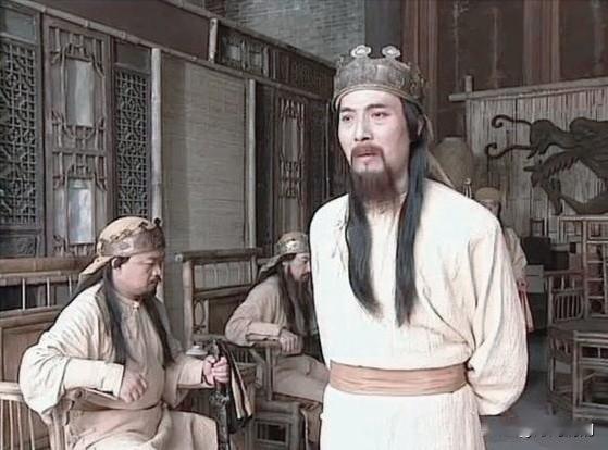 1853年七月，杨秀清的眼疾又犯，疼痛剧烈。东王府的医官李俊良每天进出好几次，宫