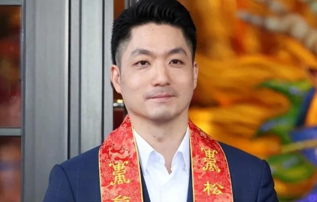 台湾政坛这片天，怕是要变了！岛内现在流传着一个预言：只要蒋万安2026年顺利连任