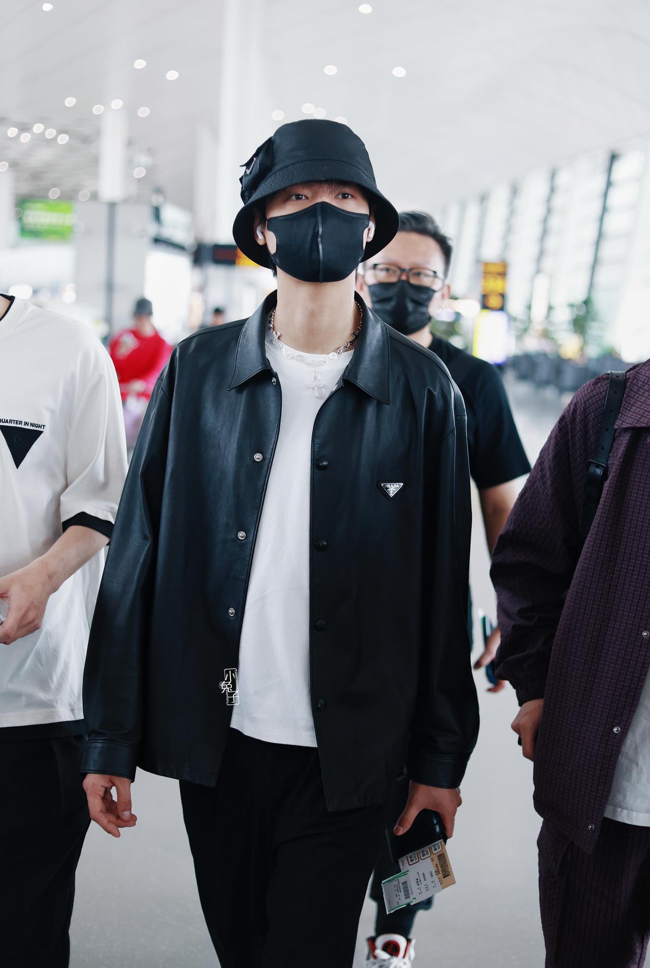 📸
2026.09.28 📍郑州📍🛫出发

《卿卿误我》郑州站圆满结束啦