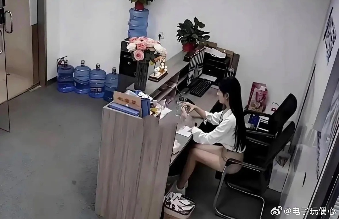 公司换了一个前台，生意都变好了…… 