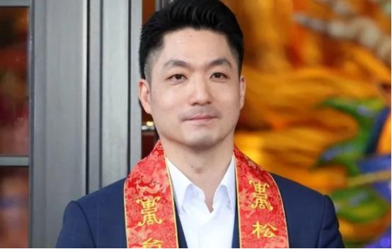 台湾政坛这片天，怕是要变了！岛内现在流传着一个预言：只要蒋万安2026年顺利连任