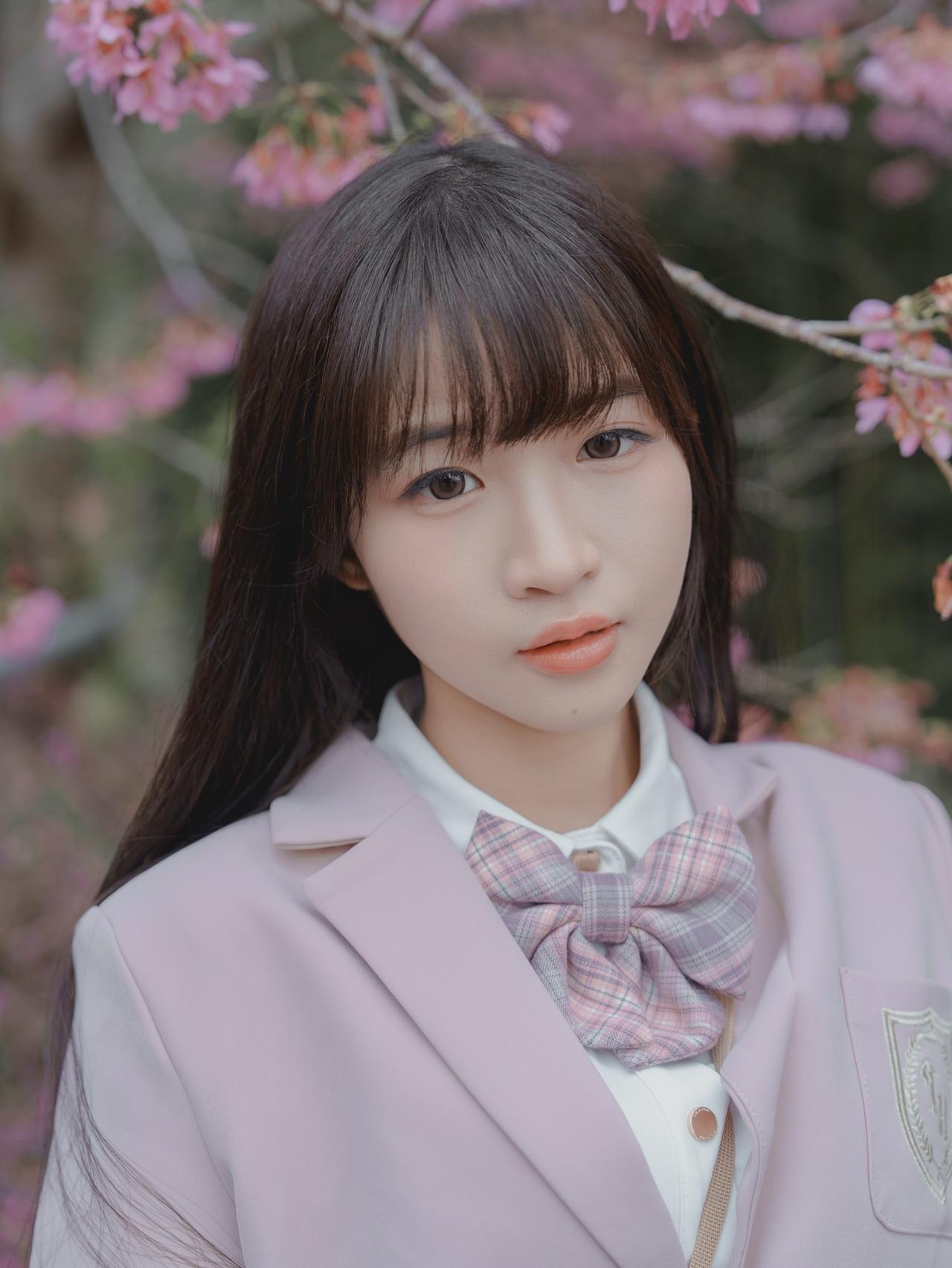 粉嫩校园风，少女心爆棚！💕真正的美女到底长什么样 形容美女的诗句有哪些  什么