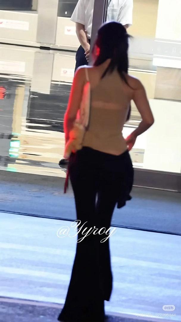 🐟腰臀比真的是天赋吧，放几张感受一下 