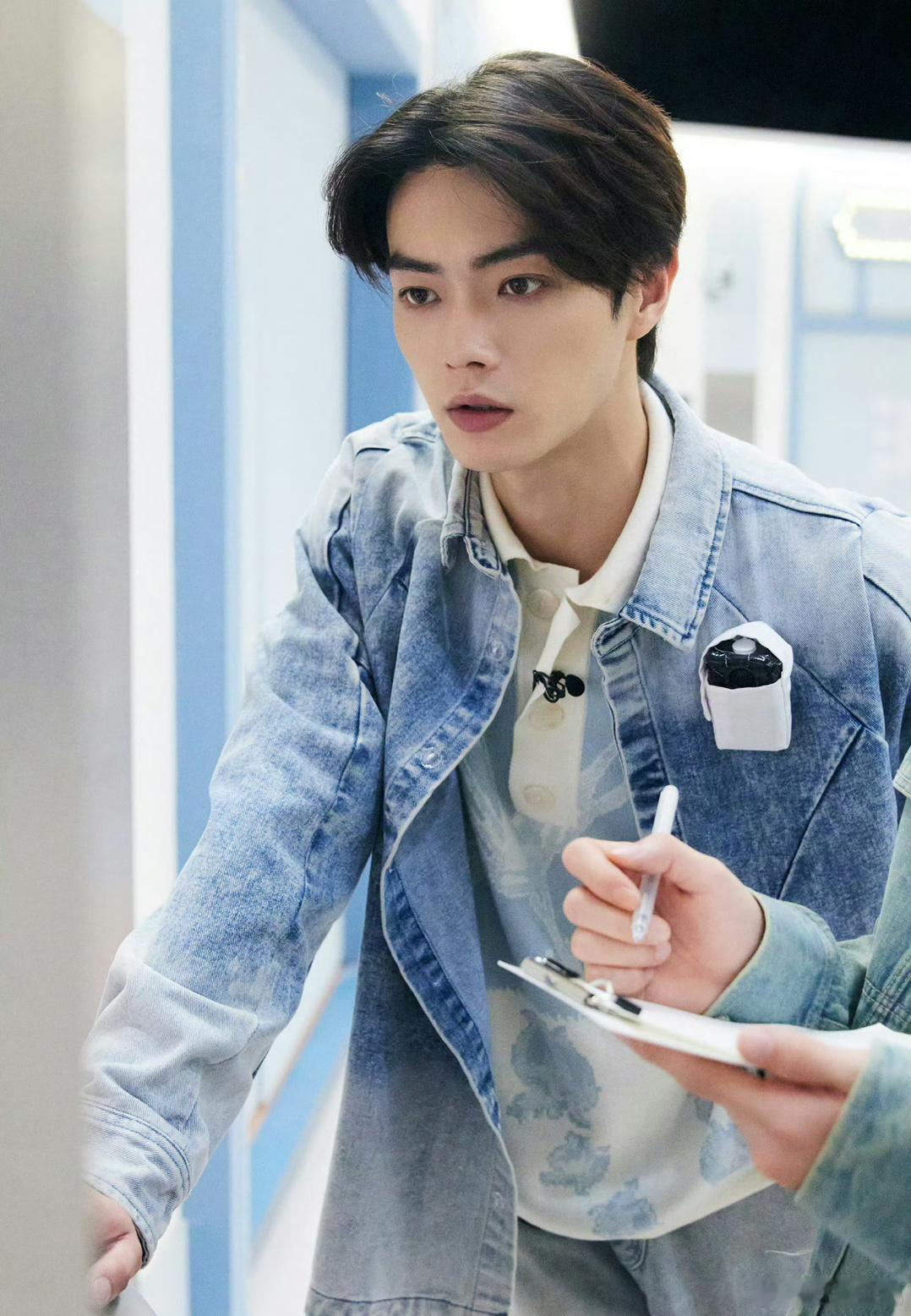 哦么！这个许凯有点港！ ​​​