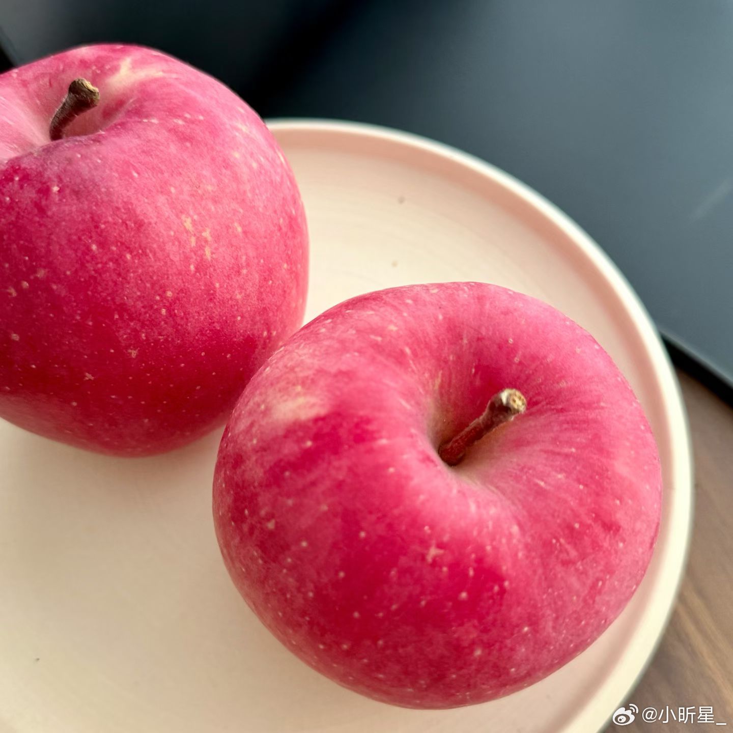 苹果🍎太美丽，舍不得啃！ ​​​