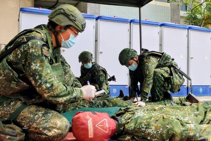 台“汉光42号”军演出现“最沉重”的一幕——位于台岛南部的所谓“第四作战区”操演