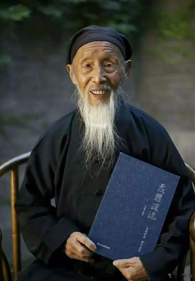 【道医养生，牢记10要】1，齿要常叩2，腹要常揉3，发要常梳4，眉要常推5，眼要