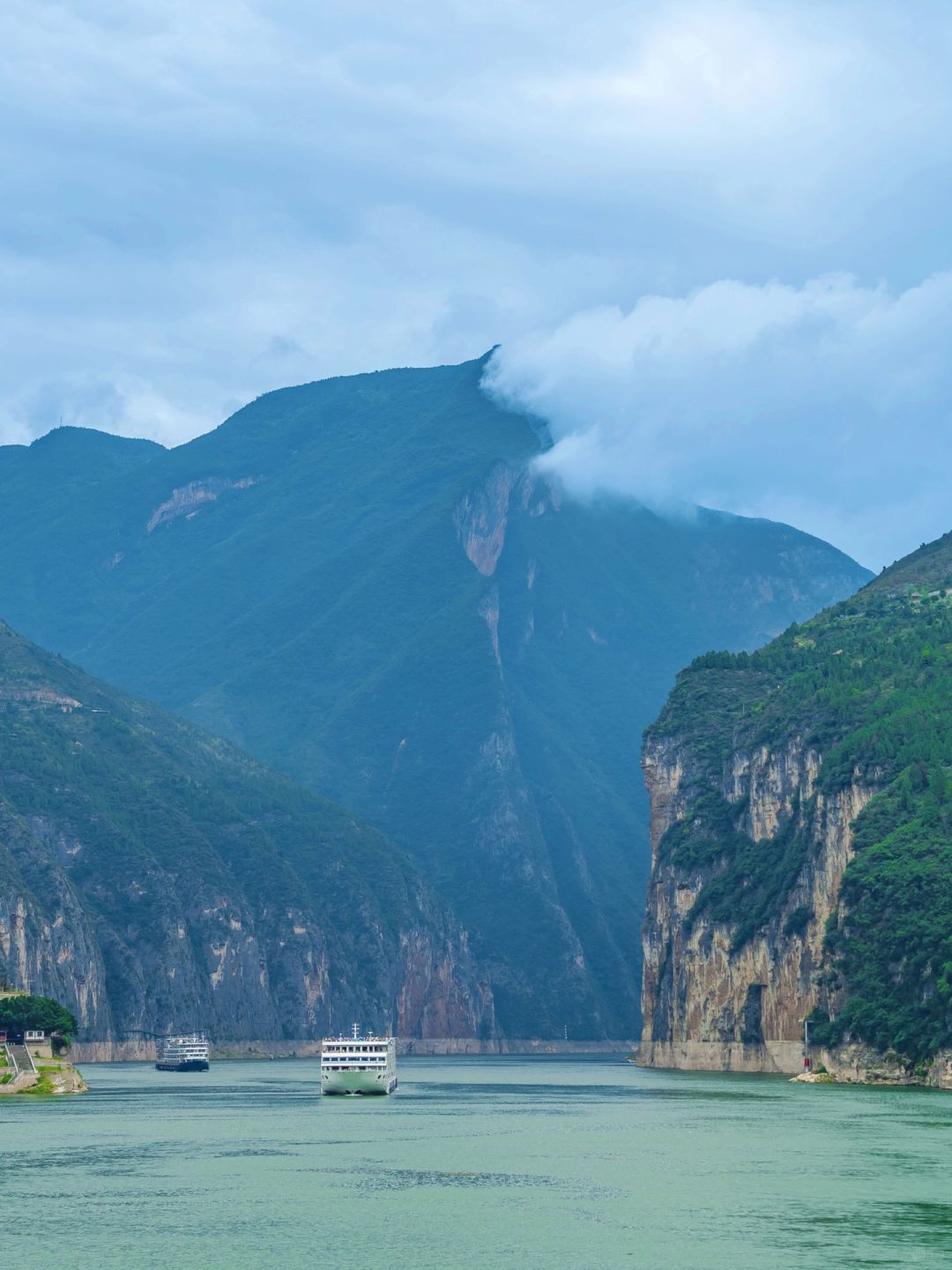 终于打卡了10元人民币里的背景图⛰️