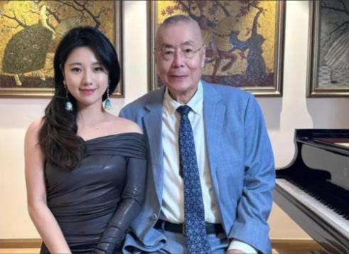 2016年，钢琴大师刘诗昆迎娶了学生孙颖，经过商量，婚后两人没打算要孩子，毕竟刘