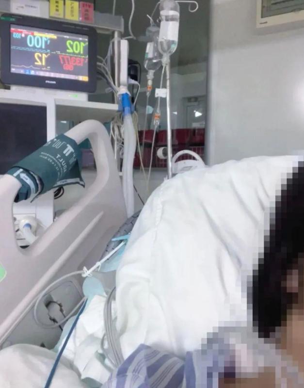 举报虐猫反遭人肉网暴？上海志愿者接连遇险，网络底线不容肆意践踏!

2026年上