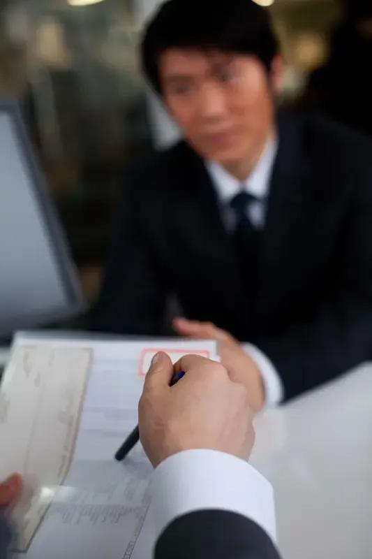 如果你是已经35岁+的IT人就不要再去刷招聘软件投简历了，基本上都是石沉大海，连
