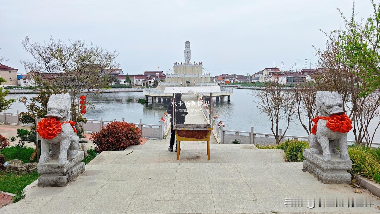 我是个爱瞎逛的人，总觉得那些地图上搜不到的地方，才藏着最真的故事。这次在泰州城北