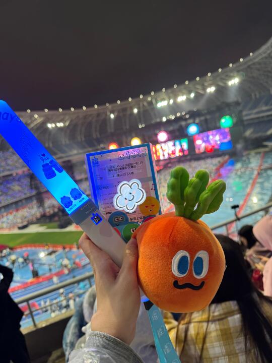 隔壁路人粉的第一次五月天演唱会