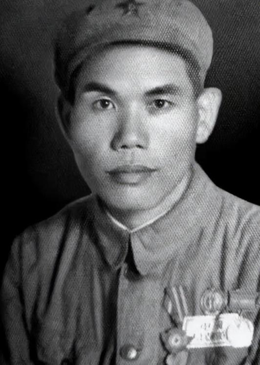 1955年，四野资深旅长王化一，得知授少校军衔，转身对组织干事，苦笑道：“太丢脸