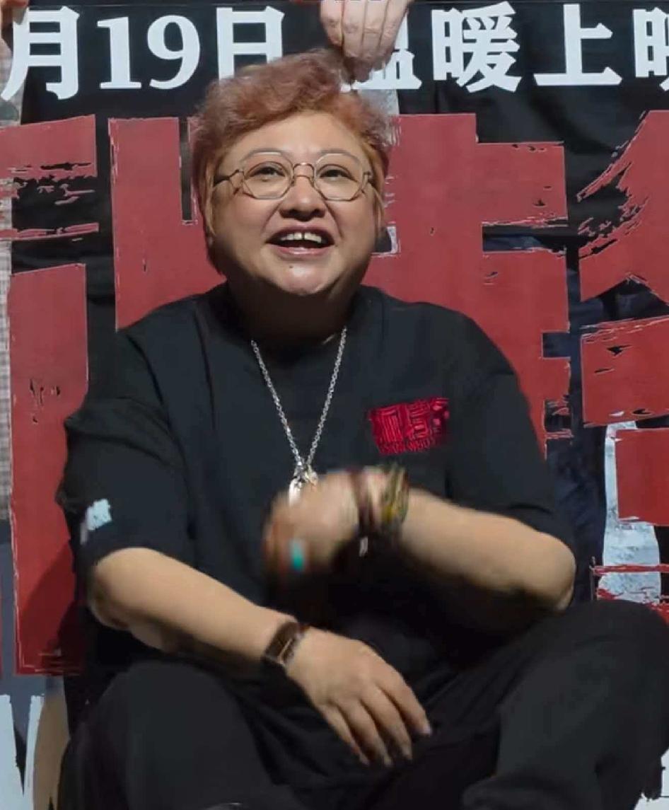 什么叫做相由心生？

以前不懂，

现在算是知道了。不信你就看韩红吧，真是准得没