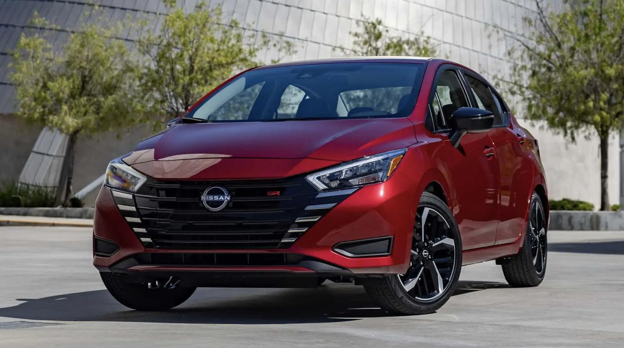 日产将在本月正式停产Versa，美国市场起售价低于2万美元的新车自此绝迹。
Ve