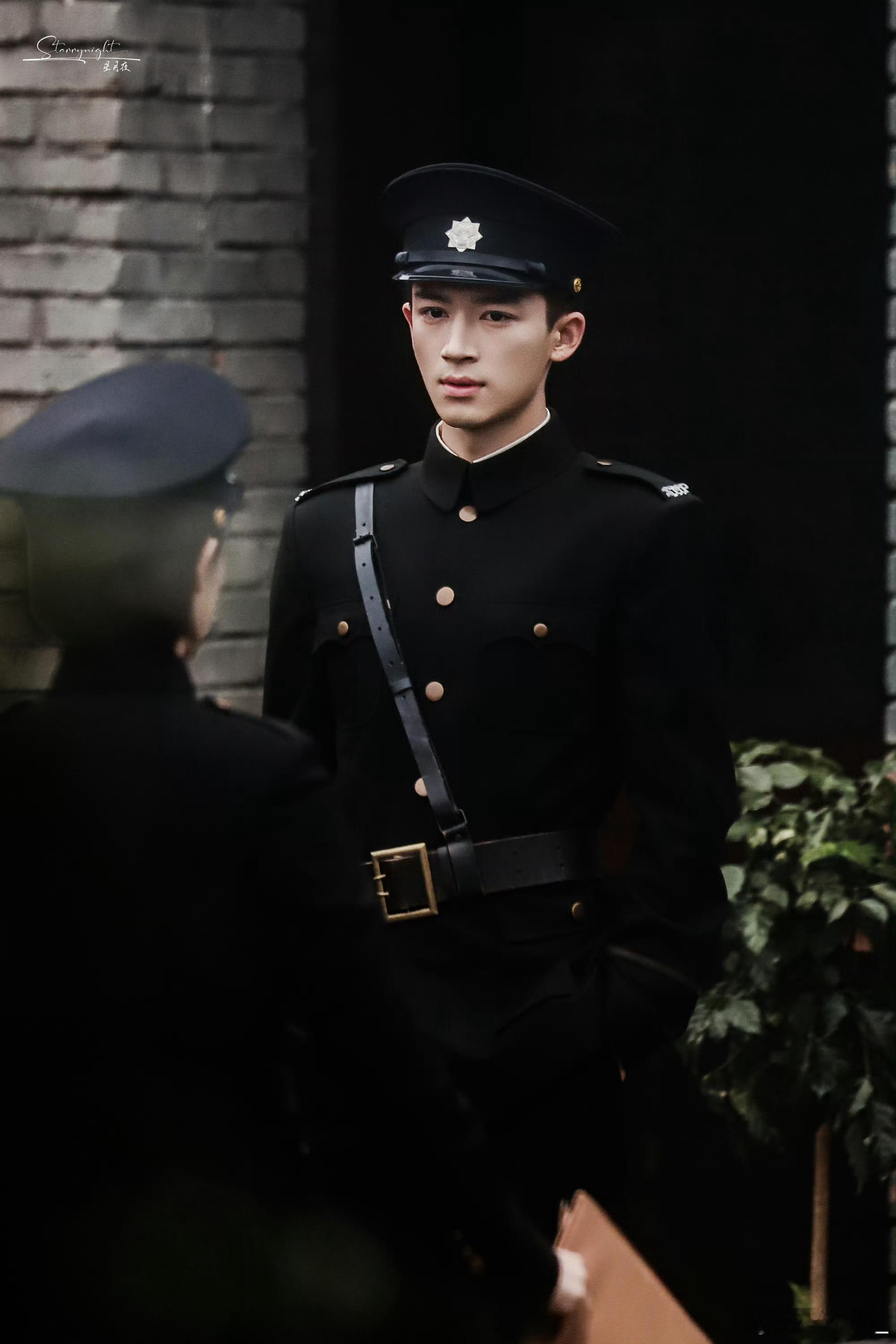 王星越这一段有晋江味儿了 王星越用眼神和微表情诠释了什么叫晋江男主，冷面、克制、