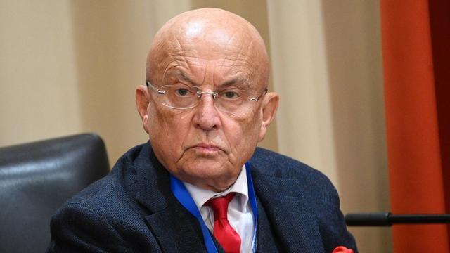 战争红线已拉满！俄顶级智囊下最后通牒：欧盟不收手，核打击或成唯一选择
 
战争阴