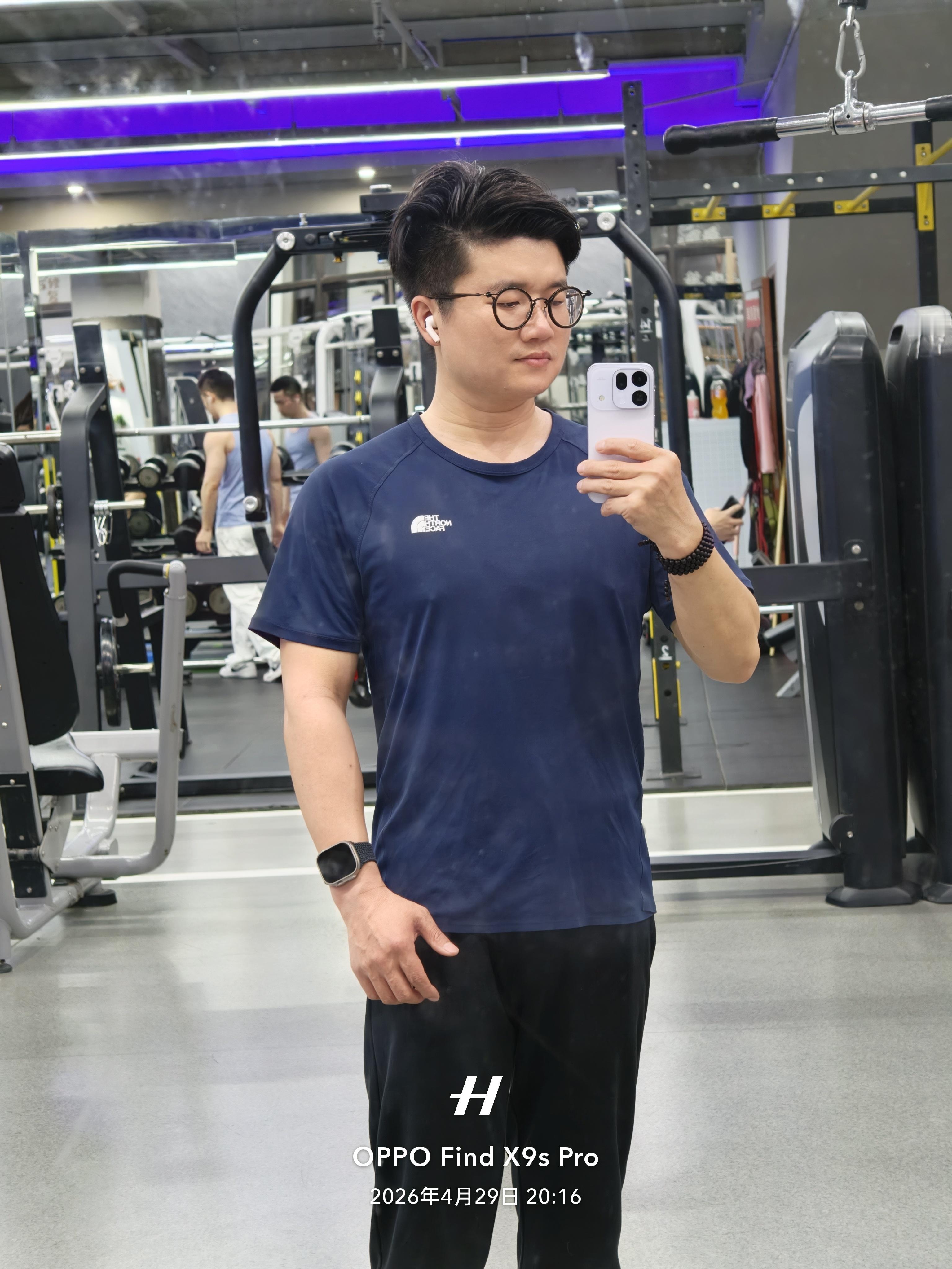 健身打卡 2026 年第 39 次！ 说我没瘦的可以对比 2025 年的今天拍的