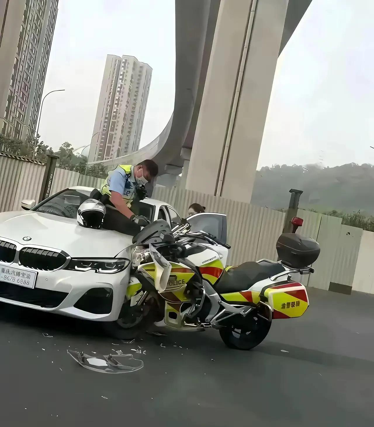 交警的责任还是宝马的责任