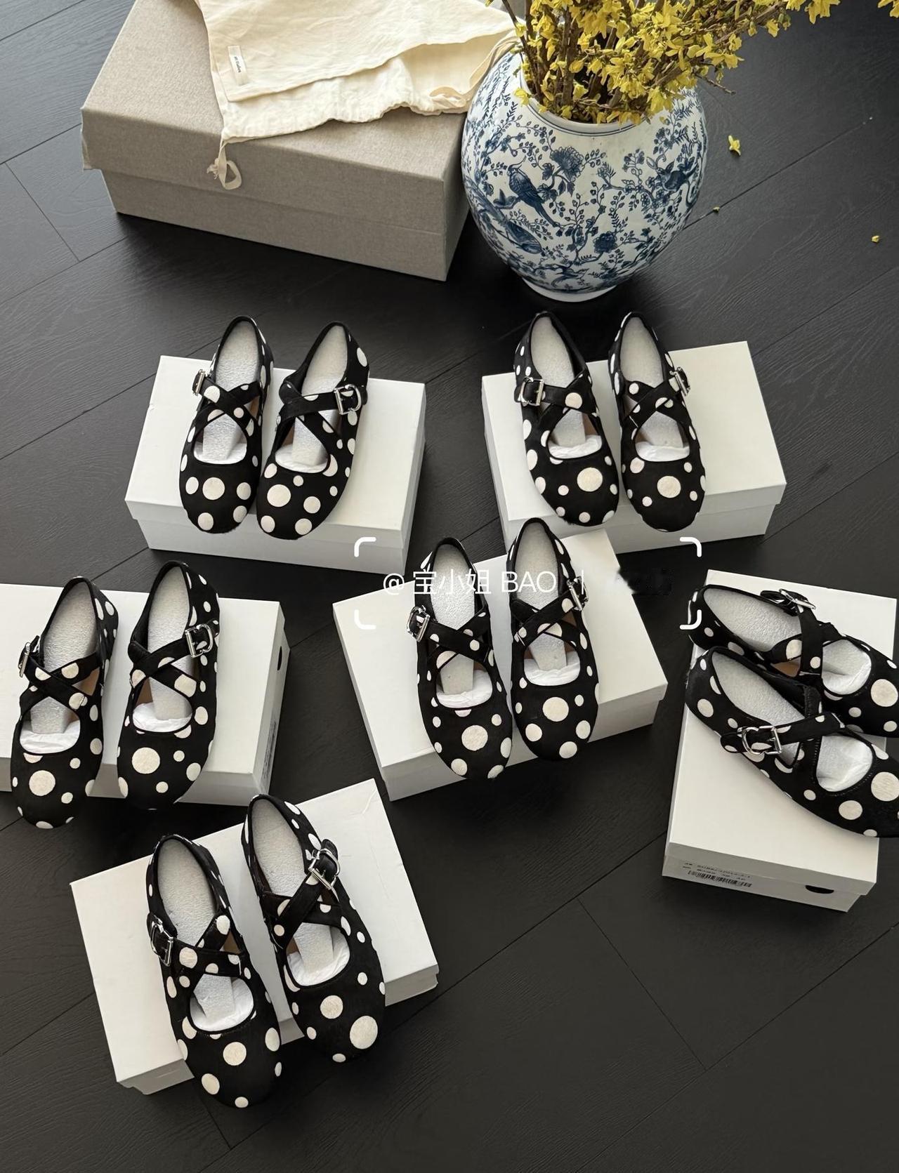 马毛+波点古早味拿捏了！！好温柔又气质
神仙鞋子 鞋子 单鞋 分享你最近最爱的照