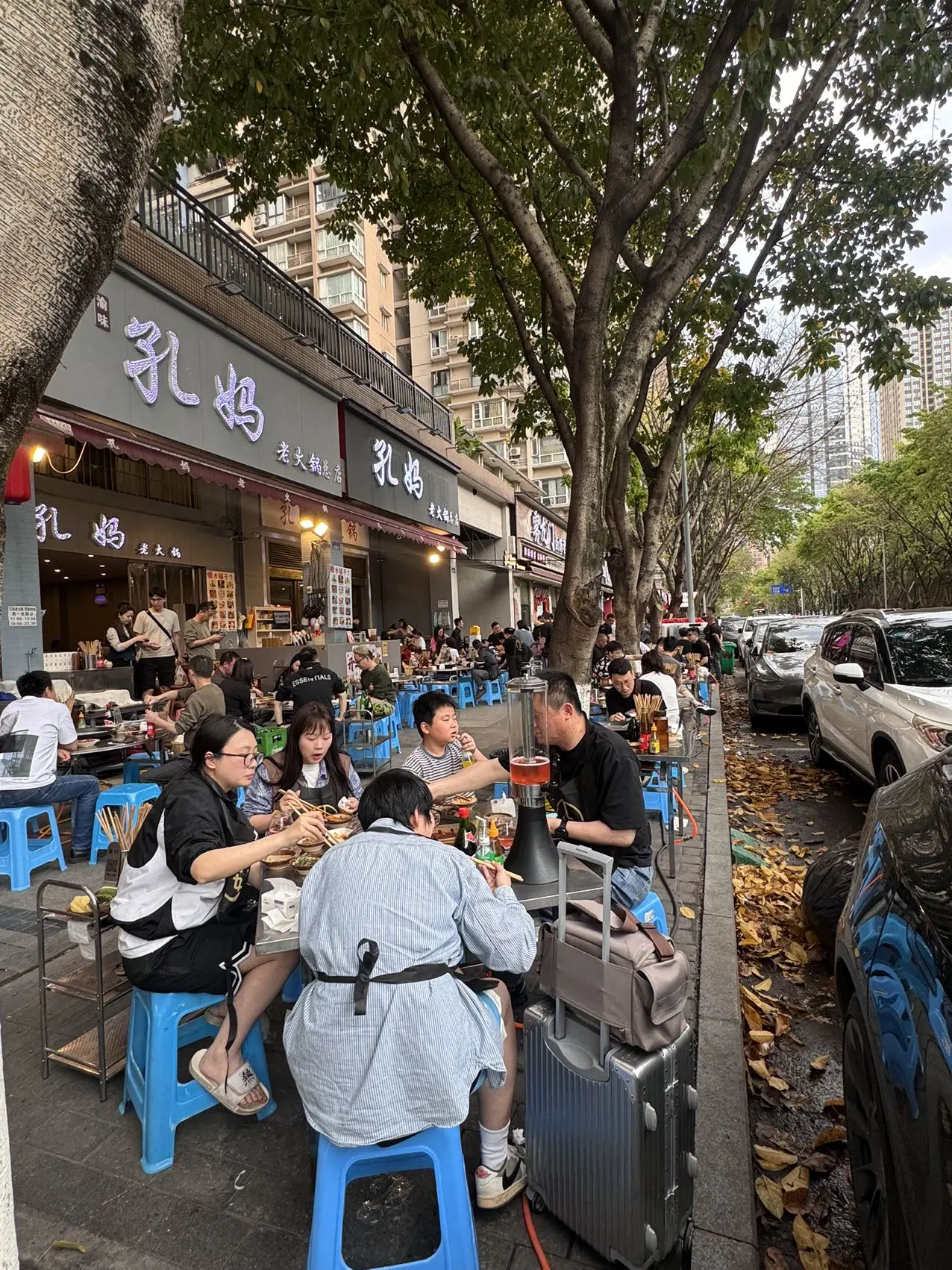 重庆…慕名而来的。。。渝北牛逼好吃的一家。重庆本地人才不会去解放碑洪崖...