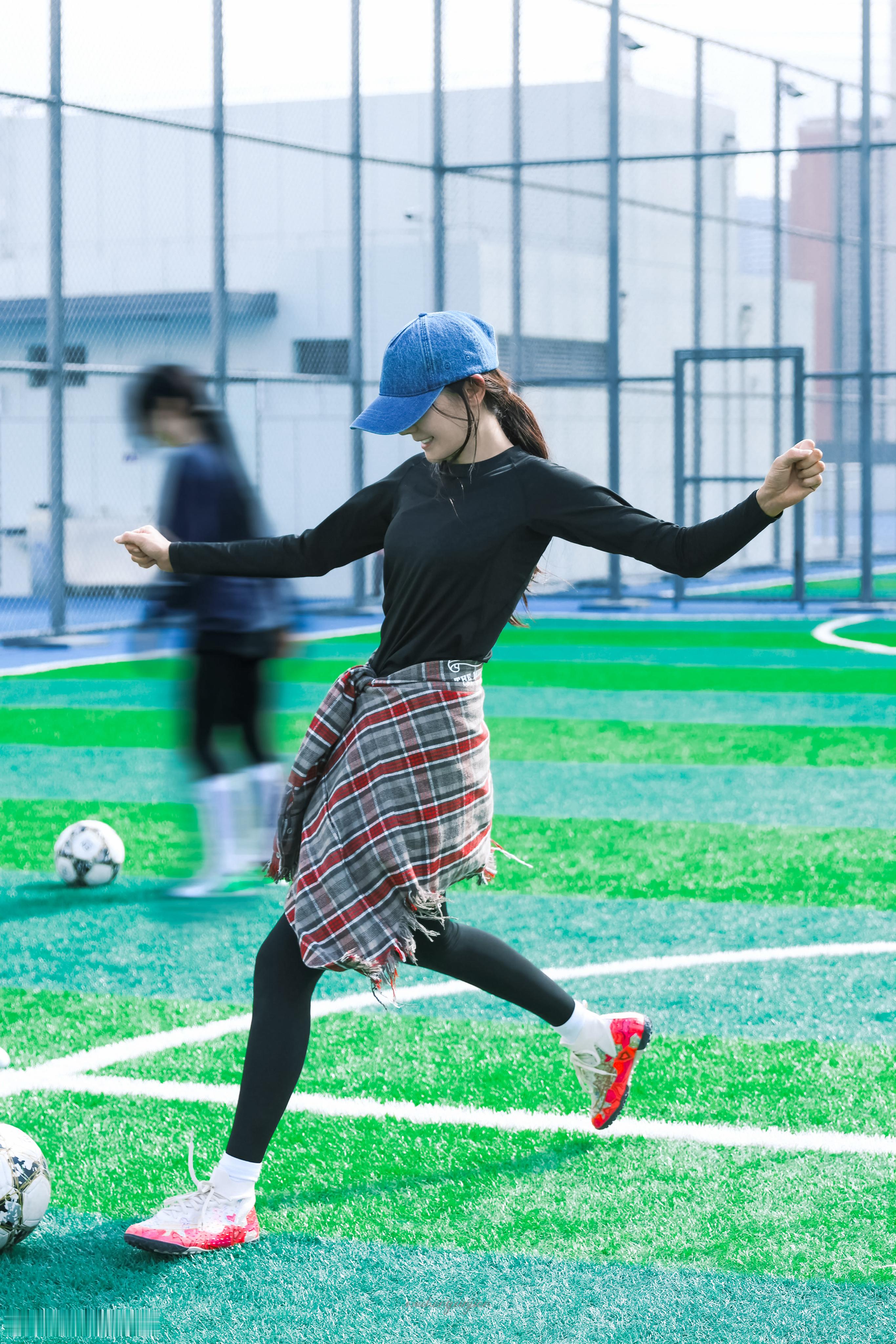 迪丽热巴钰珑 dlrb 迪丽热巴功夫女足 dlrb 迪丽热巴卫蓝我喜欢你是从心底