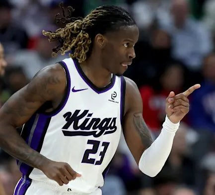 Amick：约有10支球队正追求基恩-埃利斯，交易会在近期达成