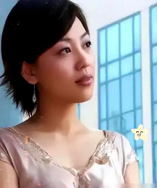 劳春燕终于调回上海了！
结束和裘正义近19年的两地分居，
这波团圆直接看哭无数人