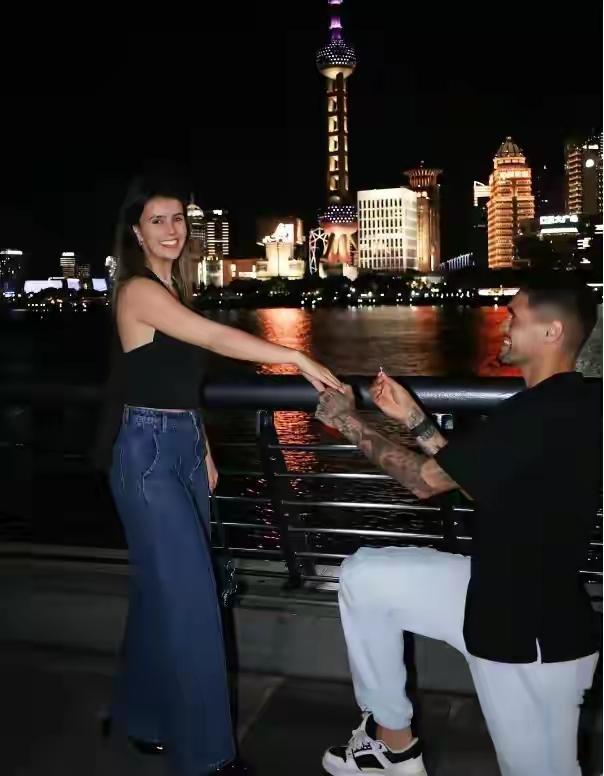 爱情带来的幸福感，可缓解球员比赛时的紧张情绪[比心][鼓掌]