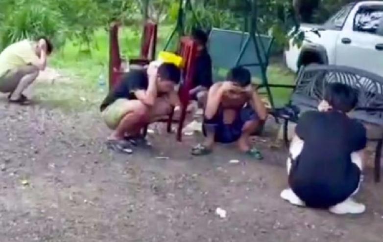 泰国有5名中国公民日前被绑架，每人遭勒索1万美元。当地警方找到肉参后，持枪破门救