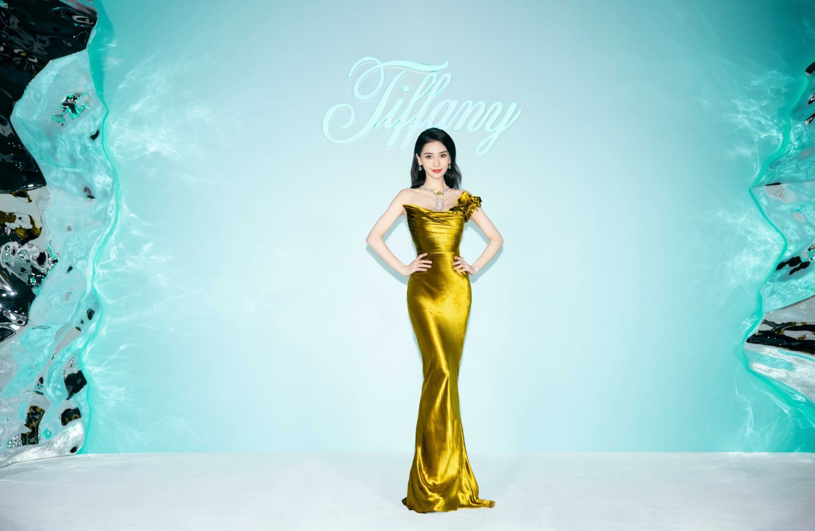 angelababy angelababy 一万份的欢喜，每一份都与你有关，世界
