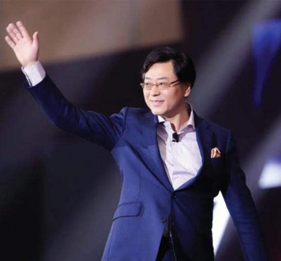 近日，联想集团董事长兼CEO杨元庆谈及世界杯观赛感受时表示，自己喜欢的老将梅西，