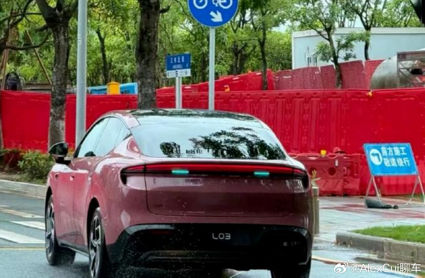小鹏MONA首款SUV命名L03小鹏 MONA 第二款车型 L03 轿跑 SUV