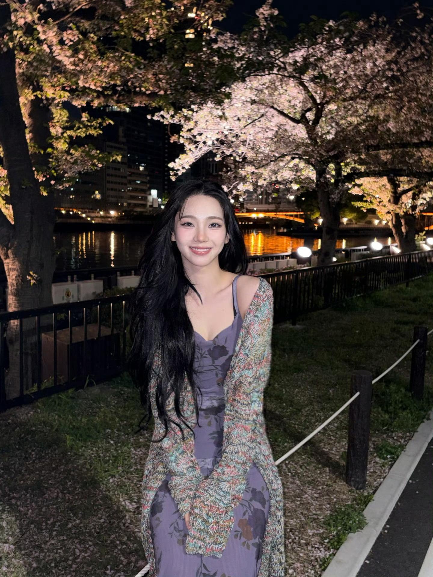 美丽的Karina与樱花🌸🌸💐✨柳智敏