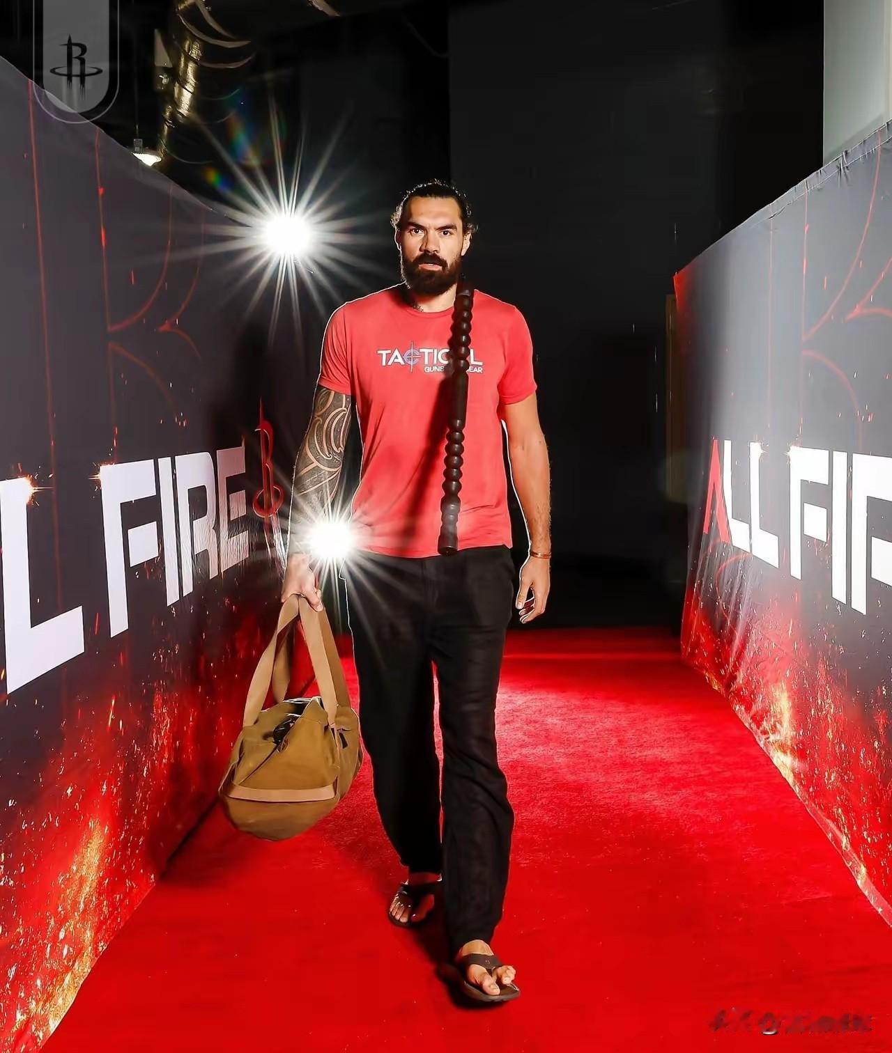 火箭海王、卡佩拉、泰特穿衣打扮都很潮啊！