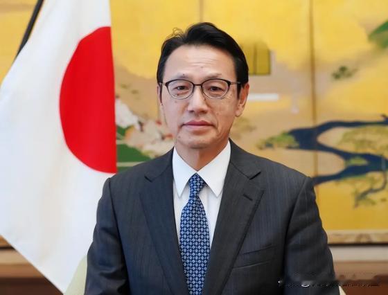 [兔子]忍不住了！日本前外务省副大臣表示，G7国家中，只有日本因疏远中国，正走向